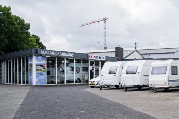 Caravanbedrijf M. van der Sande - Het royale pand aan de Stad 1 te Oirschot