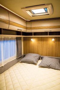 Genieten van een heerlijk nachtrust in het Franse bed