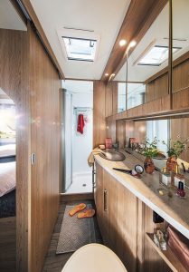 Kijkje in de luxe badkamer