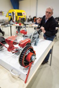 De dissel met as bevat de nieuwste technieken en constructies waar veel van te leren is