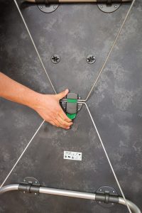 De tafelbladen hebben tot vier verschillende kleuren en patronen - Met een makkelijk kliksysteem onder