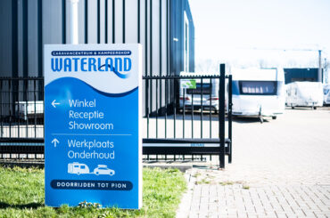 Caravancentrum Waterland - Caravans en voortenten uit voorraad leverbaar