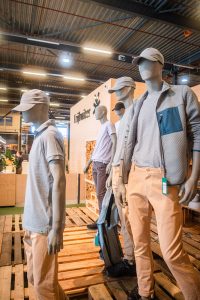 De Vrijbuiter - Kleding