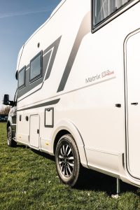 Het systeem ontlast de vering van het voertuig